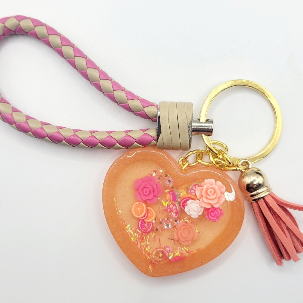 Heart Shaker Keychain - Picture 2 of 2